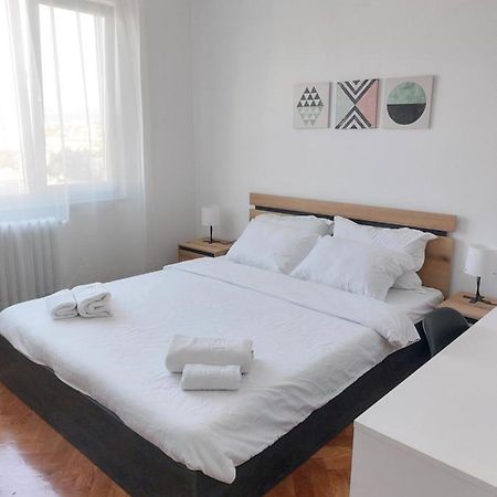 Eli'S Apartments -Ultracentral Near Palas Iasi Esterno foto